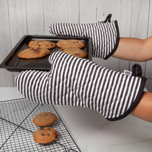 Load image into Gallery viewer, Mitt Super Narrow Stripe Black