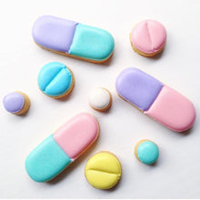 Load image into Gallery viewer, PILL Oval (3.75″) Cookie Cutter
