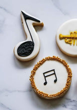 Load image into Gallery viewer, 3.5'' Music Note Cookie Cutter