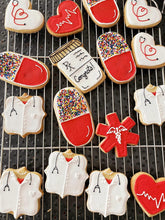 Load image into Gallery viewer, PILL Oval (3.75″) Cookie Cutter