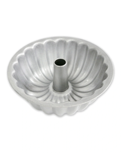 Load image into Gallery viewer, USA Pan 1906CP SCALLOPED TUBE CAKE PAN