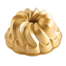 Load image into Gallery viewer, Nordicware Pirouette Bundt® Pan