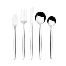 Load image into Gallery viewer, Shea Forged 20 Pc Flatware Set