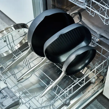 Load image into Gallery viewer, Zyliss Ultimate Pro Hard-Anodized Nonstick 10 Inch Grill Pan