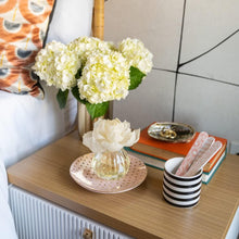 Load image into Gallery viewer, Lavender Flower Diffuser
