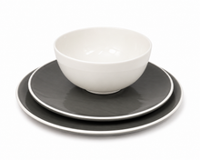 Load image into Gallery viewer, Black Grain Dinnerware Service For 4 Round
