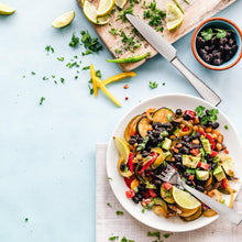 Load image into Gallery viewer, Vento Hammered Flatware Service For 4
