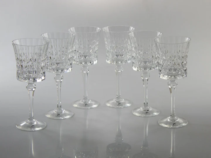 VWR4707 Set of 6 Diamond Cut Glasses