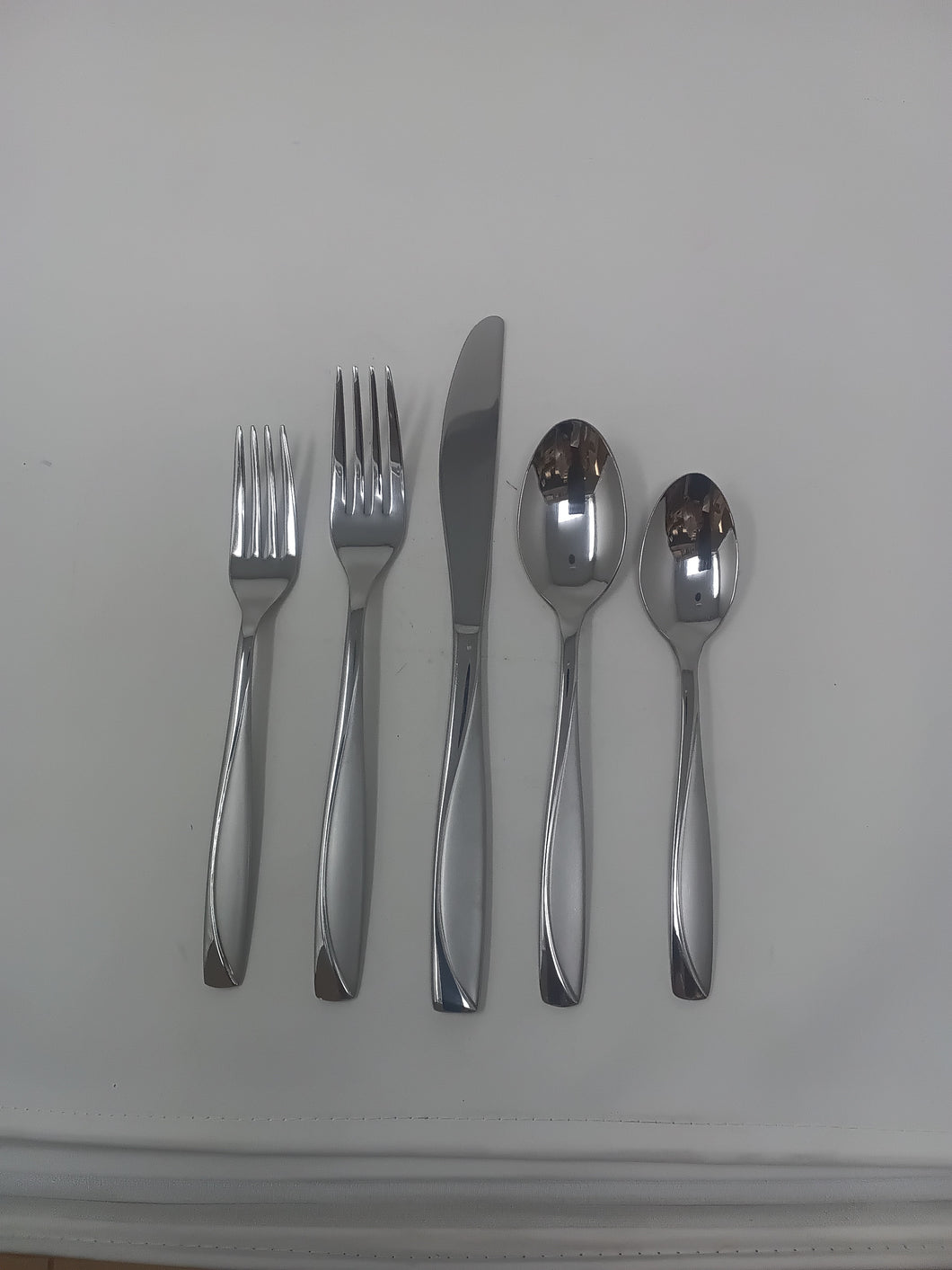 Sweep Flatware Service For 4