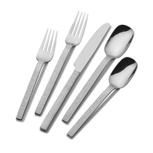 Load image into Gallery viewer, Towle Quest Flatware Service For 4
