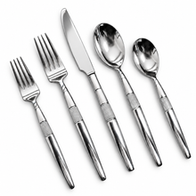 Load image into Gallery viewer, Paris Flatware Service For 4
