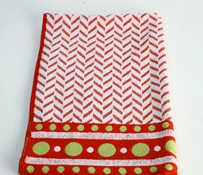 Roseberry White/Red Dish Towel