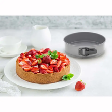 Load image into Gallery viewer, Mrs. Anderson's Baking Non Stick Springform Pan, 8in
