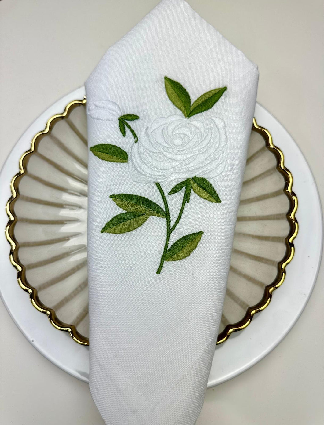 NAP-WR_Green White Rose Napkin Green Stem Set Of 4