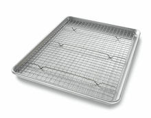 Load image into Gallery viewer, USA Pan 1606CR-6 / /  Half Sheet w/ Cooling Rck

