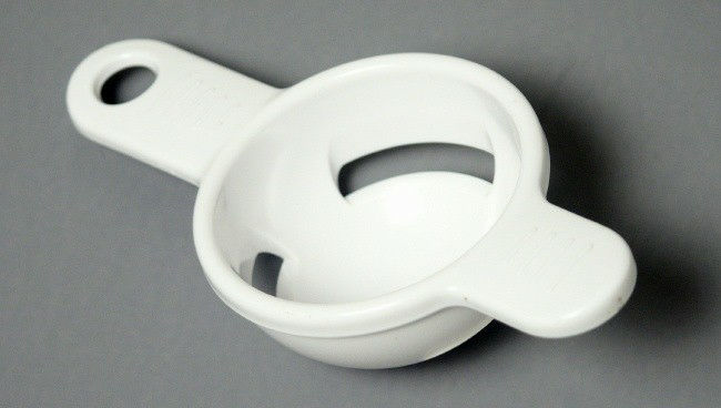 EGG SEPARATOR-PLASTIC