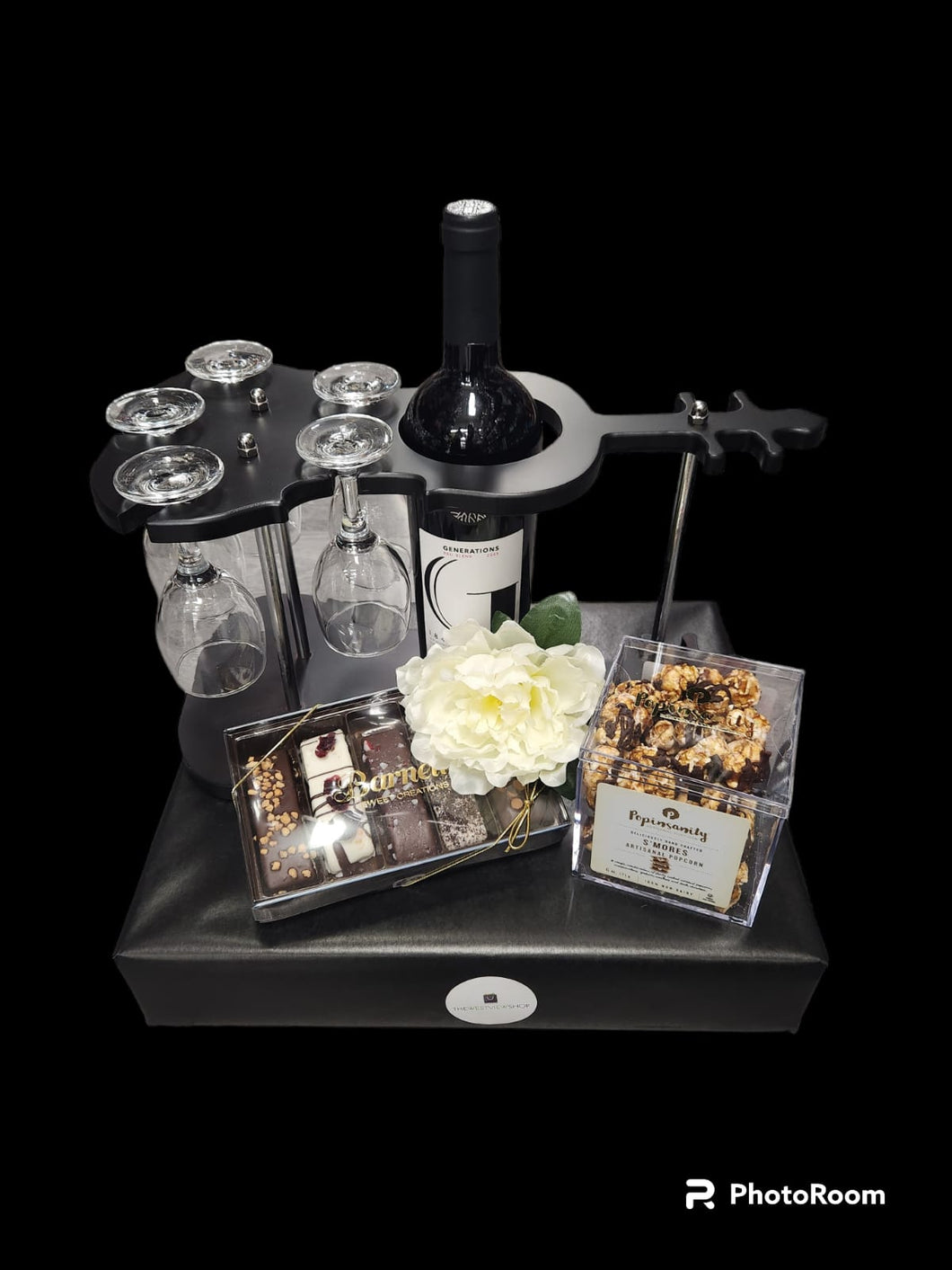 MM28 Guitar Wine Holder