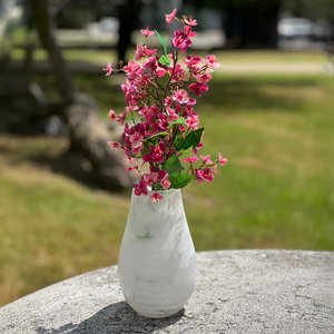 K-VR-1-WHT Resin White Swirl Vase