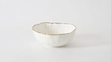 Load image into Gallery viewer, POR0007WG Medium Bowl
