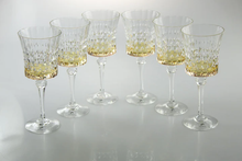 Load image into Gallery viewer, VWR4698 6 Diamond Glasses Amber
