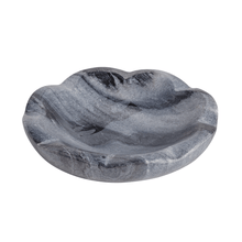 Load image into Gallery viewer, Marble Scallop Dish
