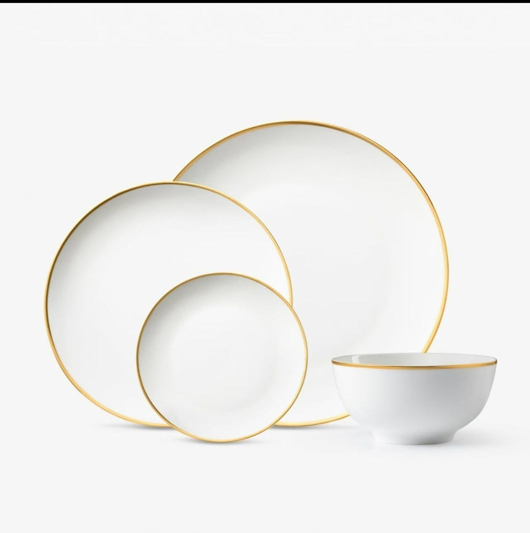 VB-VNT Vintage, Bone China, White and Gold Rim Service For For 4