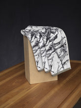 Load image into Gallery viewer, Granite 19x30&quot; Matellic White/Grey/Gold
