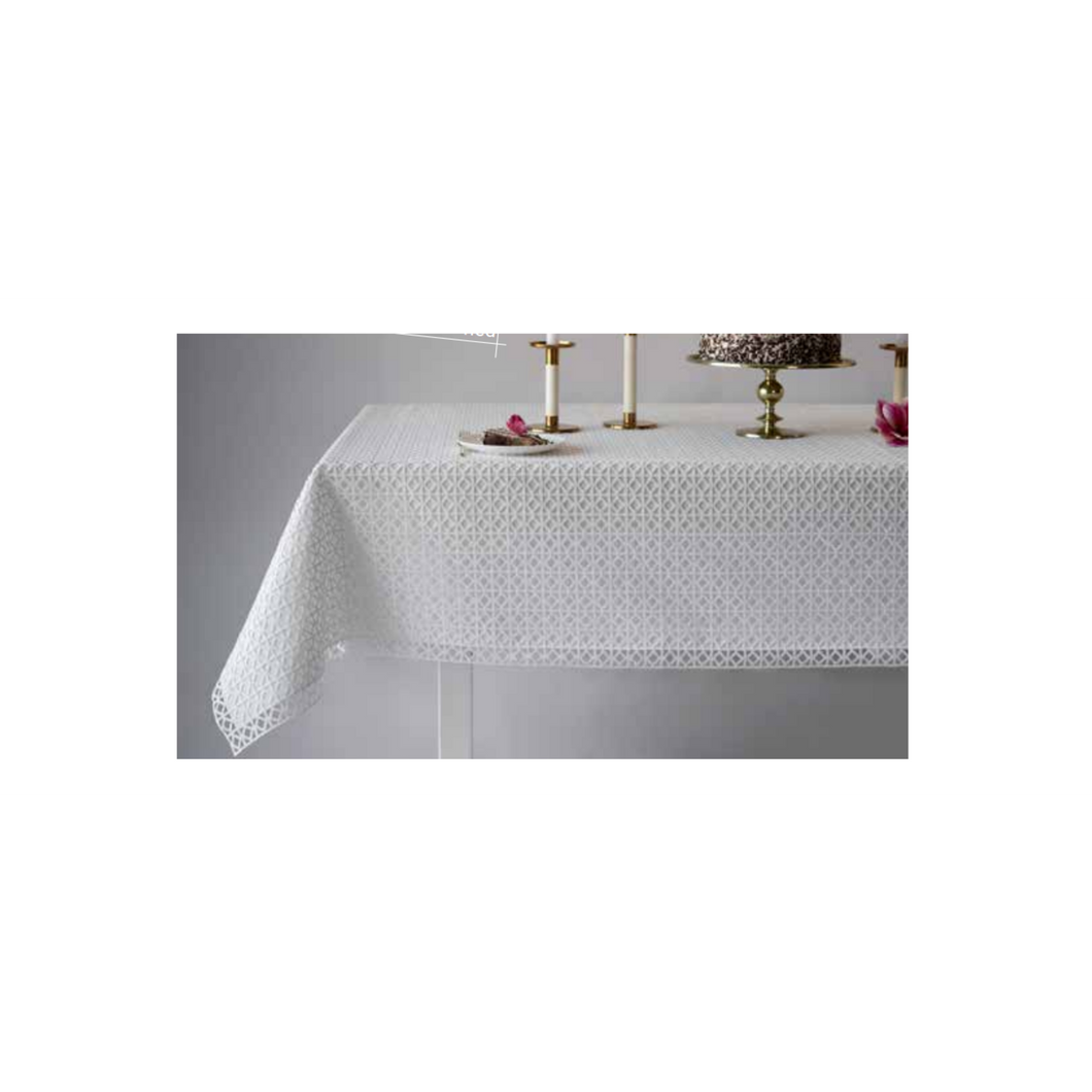 60x96 Diamond latt. lined white