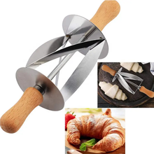 Load image into Gallery viewer, Cherle Croissant Danish Cutter
