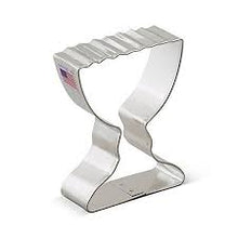 Load image into Gallery viewer, 3.25&#39;&#39; Menorah Cookie Cutter
