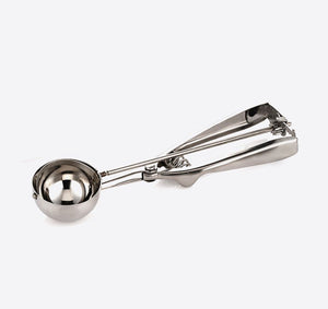 Milvado - Stainless Steel Scooper - 2 1/2"