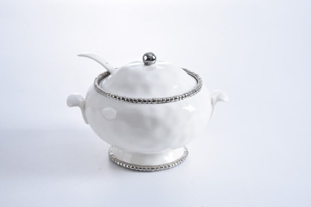 CER-2651-W Soup Tureen & Ladle